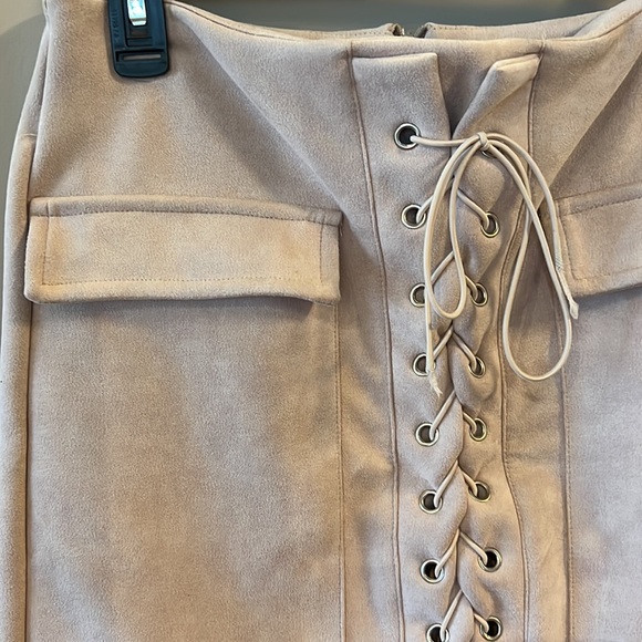 Tobi Lace Up Skirt - Picture 2 of 5